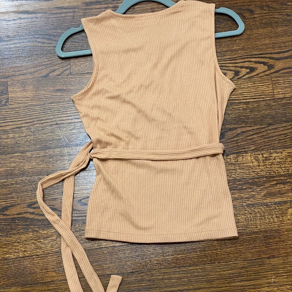 SOFTSPUN FITTED WRAP TOP - GAP - Picture 5 of 6